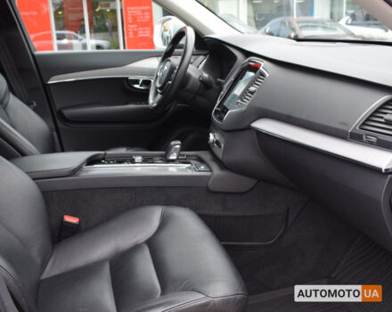 Сірий Вольво ХС90, об'ємом двигуна 2 л та пробігом 150 тис. км за 32900 $, фото 5 на Automoto.ua