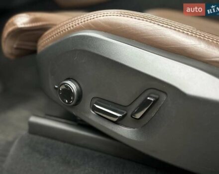 Серый Вольво ХС90, объемом двигателя 1.97 л и пробегом 128 тыс. км за 45000 $, фото 33 на Automoto.ua