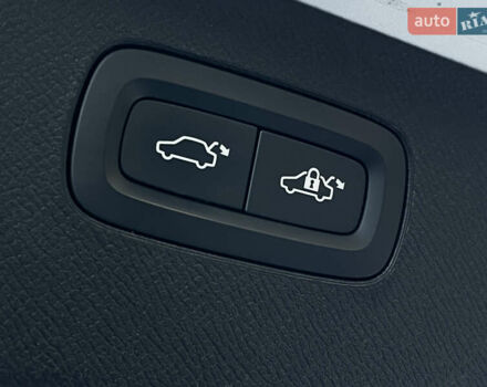 Серый Вольво ХС90, объемом двигателя 1.97 л и пробегом 159 тыс. км за 38999 $, фото 12 на Automoto.ua