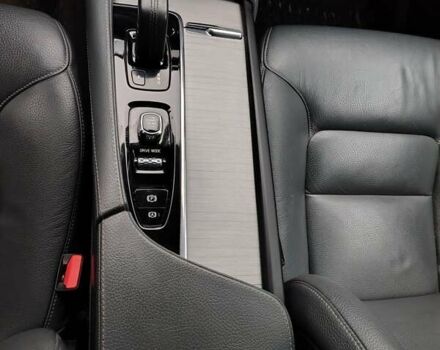 Сірий Вольво ХС90, об'ємом двигуна 1.97 л та пробігом 154 тис. км за 41000 $, фото 25 на Automoto.ua