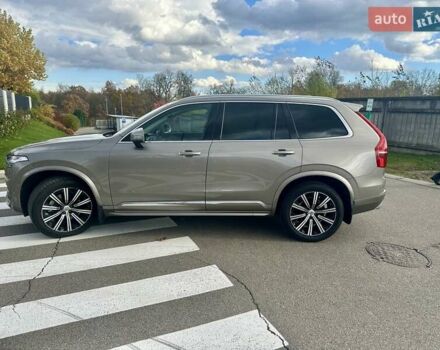 Серый Вольво ХС90, объемом двигателя 1.97 л и пробегом 33 тыс. км за 49800 $, фото 5 на Automoto.ua