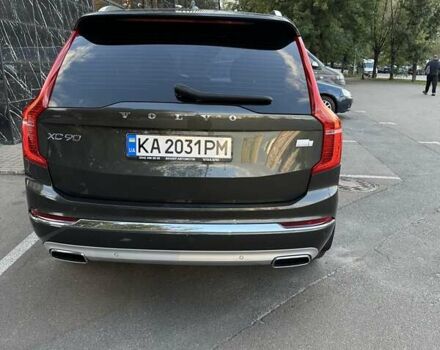 Серый Вольво ХС90, объемом двигателя 1.97 л и пробегом 127 тыс. км за 57000 $, фото 7 на Automoto.ua