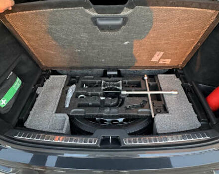 Серый Вольво ХС90, объемом двигателя 1.97 л и пробегом 164 тыс. км за 36500 $, фото 19 на Automoto.ua