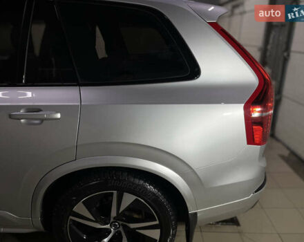 Вольво ХС90 2020 у Сумах на Automoto.ua Сірий Вольво ХС90, об'ємом двигуна 1.97 л та пробігом 64 тис. км за 53000 $, фото 3 на Automoto.ua