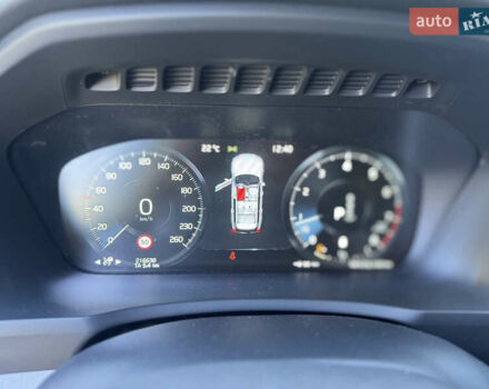 Серый Вольво ХС90, объемом двигателя 1.97 л и пробегом 217 тыс. км за 41999 $, фото 18 на Automoto.ua