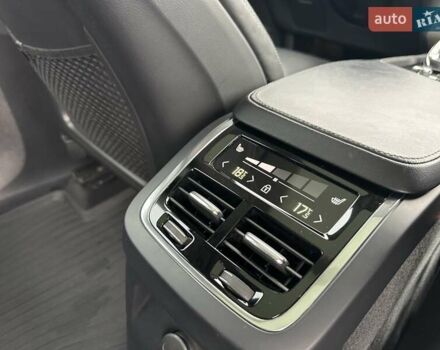 Вольво ХС90 2021 в Киеве на Automoto.ua Серый Вольво ХС90, объемом двигателя 1.97 л и пробегом 163 тыс. км за 49900 $, фото 40 на Automoto.ua