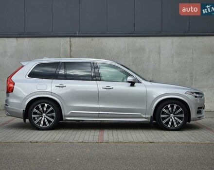 Серый Вольво ХС90, объемом двигателя 1.97 л и пробегом 100 тыс. км за 47777 $, фото 5 на Automoto.ua