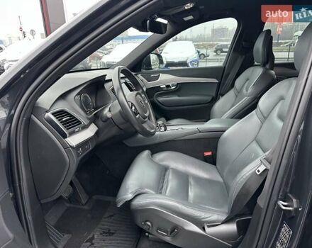 Сірий Вольво ХС90, об'ємом двигуна 1.97 л та пробігом 120 тис. км за 41900 $, фото 19 на Automoto.ua