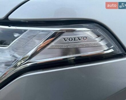 Вольво ХС90 2021 в Киеве на Automoto.ua Серый Вольво ХС90, объемом двигателя 1.97 л и пробегом 48 тыс. км за 56000 $, фото 7 на Automoto.ua