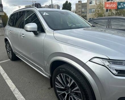 Вольво ХС90 2021 в Киеве на Automoto.ua Серый Вольво ХС90, объемом двигателя 1.97 л и пробегом 48 тыс. км за 56000 $, фото 4 на Automoto.ua