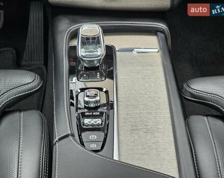 Серый Вольво ХС90, объемом двигателя 1.97 л и пробегом 100 тыс. км за 47777 $, фото 71 на Automoto.ua