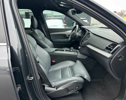 Сірий Вольво ХС90, об'ємом двигуна 2 л та пробігом 120 тис. км за 41900 $, фото 21 на Automoto.ua