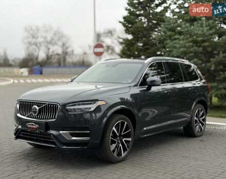 Серый Вольво ХС90, объемом двигателя 2 л и пробегом 27 тыс. км за 52000 $, фото 1 на Automoto.ua