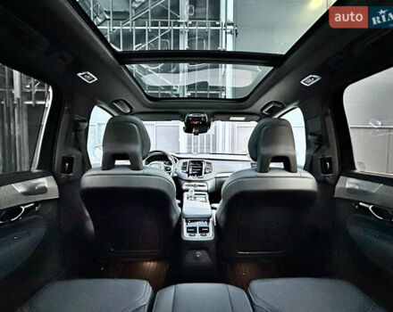 Вольво ХС90 2021 в Киеве на Automoto.ua Серый Вольво ХС90, объемом двигателя 2 л и пробегом 9 тыс. км за 63000 $, фото 1 на Automoto.ua