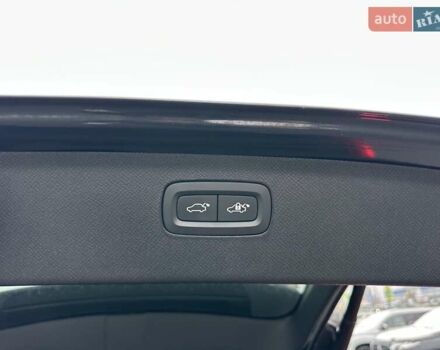 Сірий Вольво ХС90, об'ємом двигуна 1.97 л та пробігом 120 тис. км за 41900 $, фото 11 на Automoto.ua