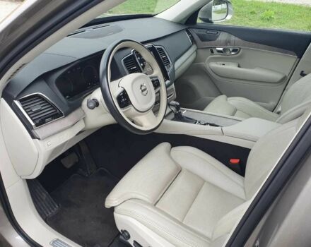Серый Вольво ХС90, объемом двигателя 0 л и пробегом 92 тыс. км за 24500 $, фото 7 на Automoto.ua