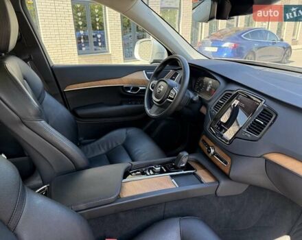 Серый Вольво ХС90, объемом двигателя 1.97 л и пробегом 39 тыс. км за 49950 $, фото 49 на Automoto.ua