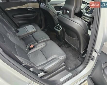 Серый Вольво ХС90, объемом двигателя 1.97 л и пробегом 100 тыс. км за 47777 $, фото 86 на Automoto.ua