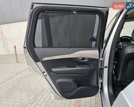 Серый Вольво ХС90, объемом двигателя 1.97 л и пробегом 100 тыс. км за 47777 $, фото 87 на Automoto.ua