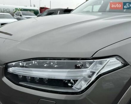 Вольво ХС90 2021 в Киеве на Automoto.ua Серый Вольво ХС90, объемом двигателя 1.97 л и пробегом 163 тыс. км за 49900 $, фото 12 на Automoto.ua