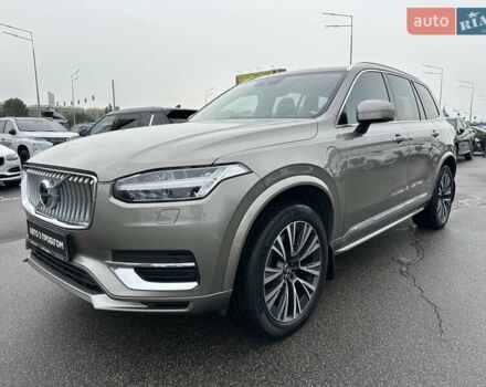 Вольво ХС90 2021 в Киеве на Automoto.ua Серый Вольво ХС90, объемом двигателя 1.97 л и пробегом 163 тыс. км за 49900 $, фото 2 на Automoto.ua