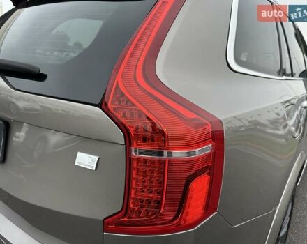 Вольво ХС90 2021 в Киеве на Automoto.ua Серый Вольво ХС90, объемом двигателя 1.97 л и пробегом 163 тыс. км за 49900 $, фото 11 на Automoto.ua