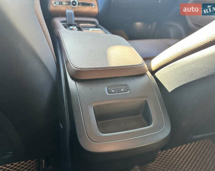 Серый Вольво ХС90, объемом двигателя 1.97 л и пробегом 103 тыс. км за 39999 $, фото 32 на Automoto.ua