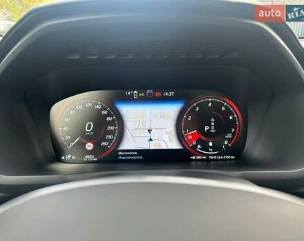 Вольво ХС90 2021 в Киеве на Automoto.ua Серый Вольво ХС90, объемом двигателя 1.97 л и пробегом 48 тыс. км за 56000 $, фото 13 на Automoto.ua