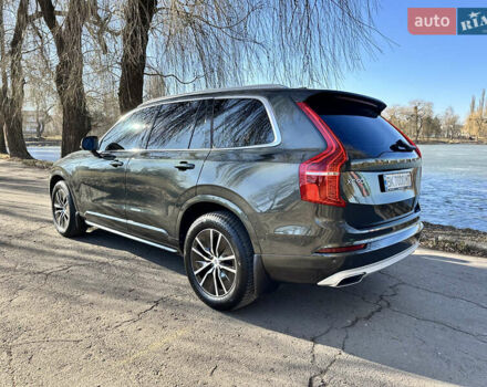 Серый Вольво ХС90, объемом двигателя 1.97 л и пробегом 103 тыс. км за 39999 $, фото 2 на Automoto.ua