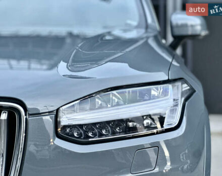 Вольво ХС90 2021 в Киеве на Automoto.ua Серый Вольво ХС90, объемом двигателя 2 л и пробегом 9 тыс. км за 63000 $, фото 13 на Automoto.ua