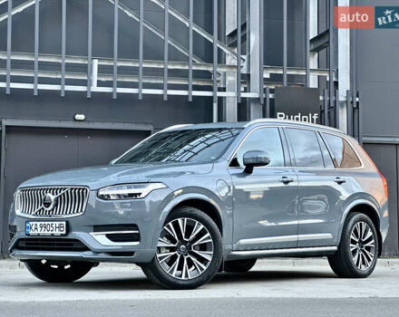 Вольво ХС90 2021 в Киеве на Automoto.ua Серый Вольво ХС90, объемом двигателя 2 л и пробегом 9 тыс. км за 63000 $, фото 7 на Automoto.ua