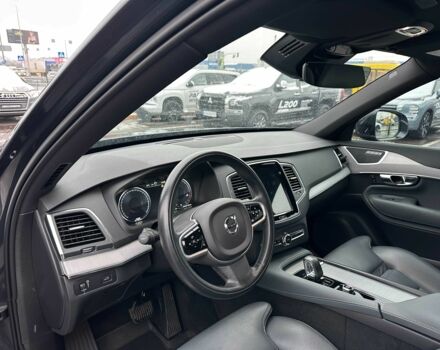 Сірий Вольво ХС90, об'ємом двигуна 2 л та пробігом 120 тис. км за 41900 $, фото 14 на Automoto.ua