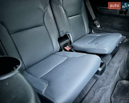 Вольво ХС90 2021 в Киеве на Automoto.ua Серый Вольво ХС90, объемом двигателя 2 л и пробегом 9 тыс. км за 63000 $, фото 36 на Automoto.ua