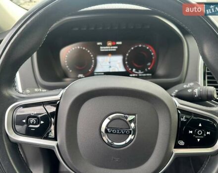 Вольво ХС90 2021 в Киеве на Automoto.ua Серый Вольво ХС90, объемом двигателя 1.97 л и пробегом 48 тыс. км за 56000 $, фото 11 на Automoto.ua