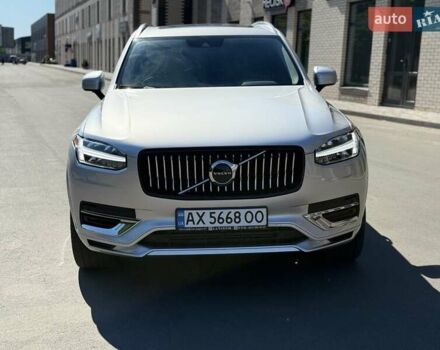 Серый Вольво ХС90, объемом двигателя 1.97 л и пробегом 39 тыс. км за 52800 $, фото 1 на Automoto.ua