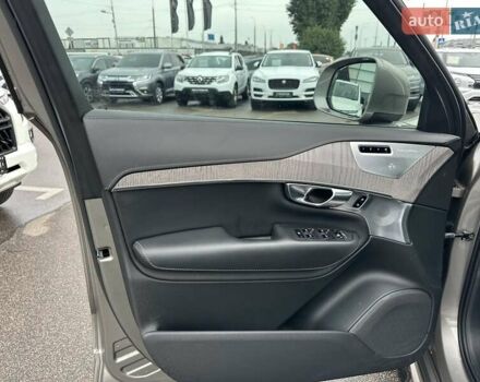 Вольво ХС90 2021 в Киеве на Automoto.ua Серый Вольво ХС90, объемом двигателя 1.97 л и пробегом 163 тыс. км за 49900 $, фото 20 на Automoto.ua