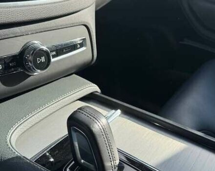 Сірий Вольво ХС90, об'ємом двигуна 1.97 л та пробігом 63 тис. км за 55689 $, фото 6 на Automoto.ua