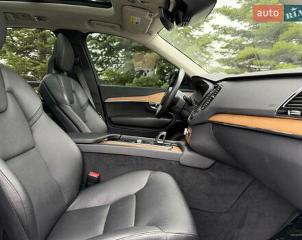 Серый Вольво ХС90, объемом двигателя 2 л и пробегом 27 тыс. км за 52000 $, фото 11 на Automoto.ua