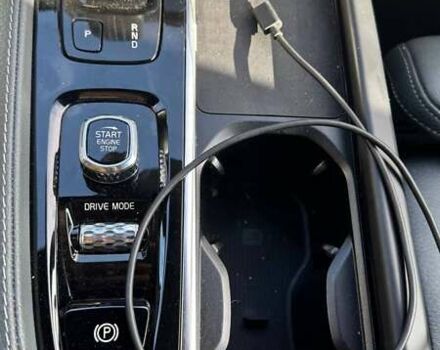 Сірий Вольво ХС90, об'ємом двигуна 1.97 л та пробігом 63 тис. км за 55689 $, фото 7 на Automoto.ua