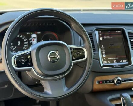 Серый Вольво ХС90, объемом двигателя 1.97 л и пробегом 39 тыс. км за 49950 $, фото 14 на Automoto.ua
