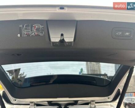 Вольво ХС90 2021 в Киеве на Automoto.ua Серый Вольво ХС90, объемом двигателя 1.97 л и пробегом 48 тыс. км за 56000 $, фото 23 на Automoto.ua