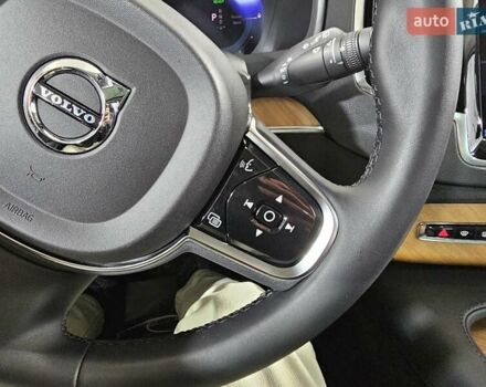 Сірий Вольво ХС90, об'ємом двигуна 1.97 л та пробігом 41 тис. км за 51999 $, фото 38 на Automoto.ua