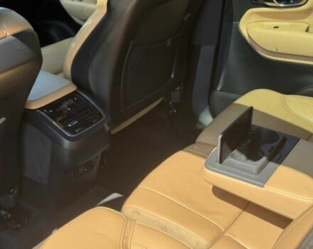 Сірий Вольво ХС90, об'ємом двигуна 2 л та пробігом 15 тис. км за 10500 $, фото 15 на Automoto.ua