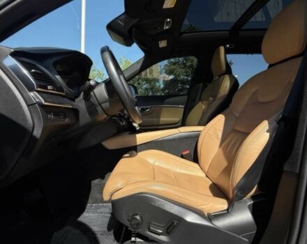 Сірий Вольво ХС90, об'ємом двигуна 2 л та пробігом 15 тис. км за 10500 $, фото 6 на Automoto.ua