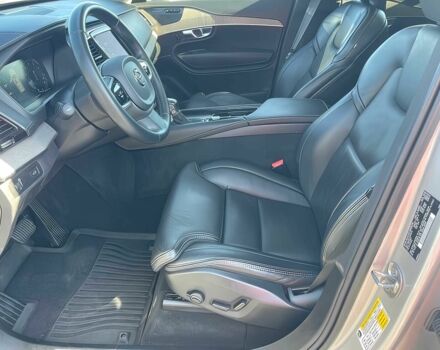 Серый Вольво ХС90, объемом двигателя 2 л и пробегом 21 тыс. км за 10400 $, фото 8 на Automoto.ua