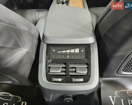 Сірий Вольво ХС90, об'ємом двигуна 1.97 л та пробігом 41 тис. км за 51999 $, фото 17 на Automoto.ua