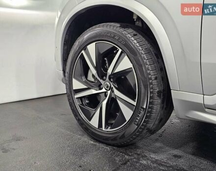 Сірий Вольво ХС90, об'ємом двигуна 1.97 л та пробігом 41 тис. км за 51999 $, фото 40 на Automoto.ua