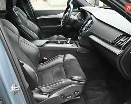 Серый Вольво ХС90, объемом двигателя 1.97 л и пробегом 105 тыс. км за 44634 $, фото 5 на Automoto.ua