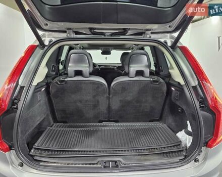 Сірий Вольво ХС90, об'ємом двигуна 1.97 л та пробігом 41 тис. км за 51999 $, фото 14 на Automoto.ua