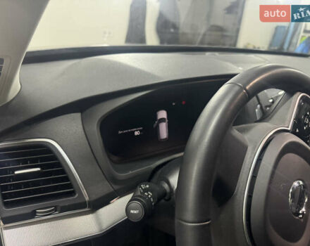 Серый Вольво ХС90, объемом двигателя 1.97 л и пробегом 122 тыс. км за 41000 $, фото 9 на Automoto.ua